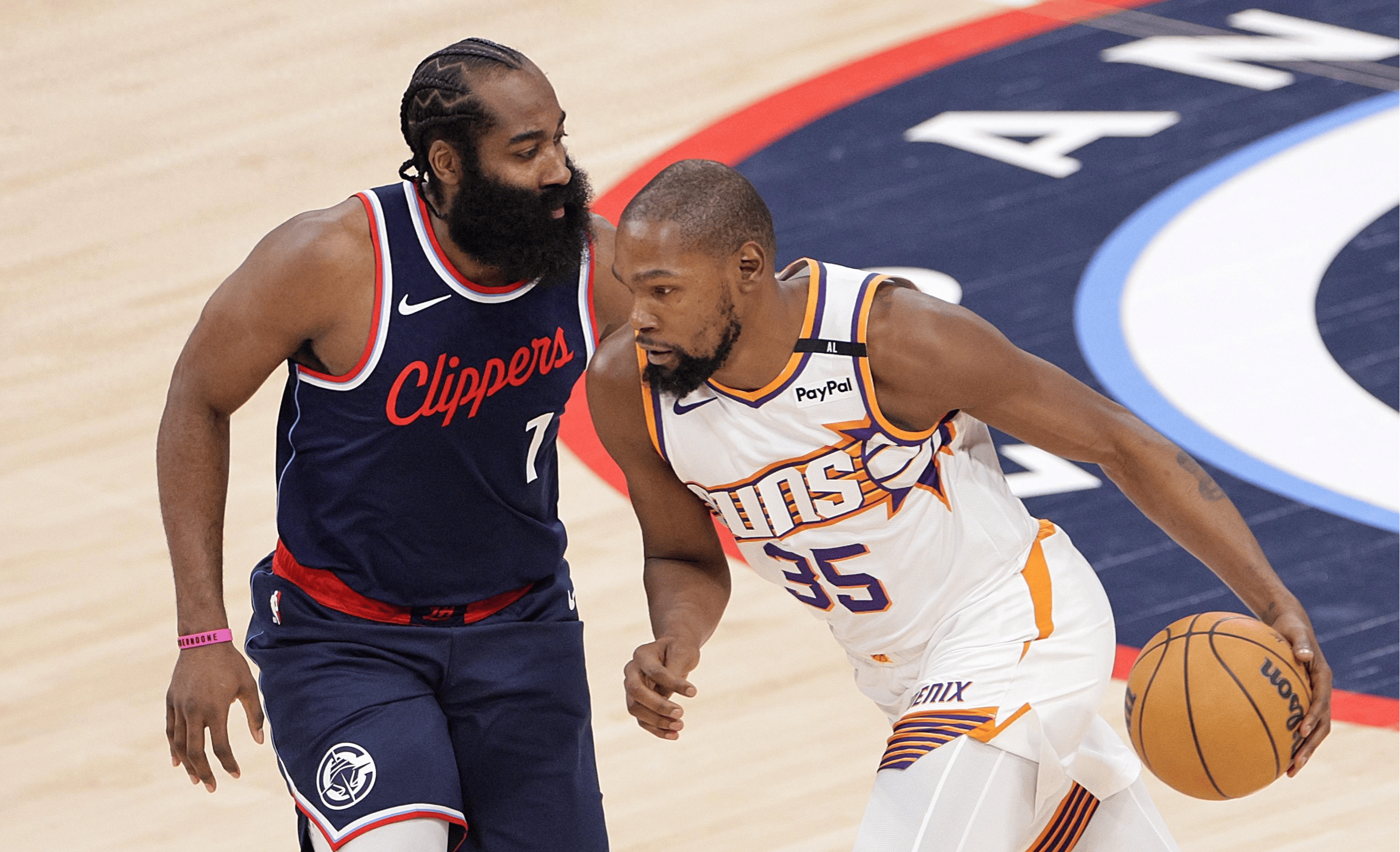 快船客场告捷绿军,开启总决赛之旅 快船客场告捷绿军,开启总决赛之旅