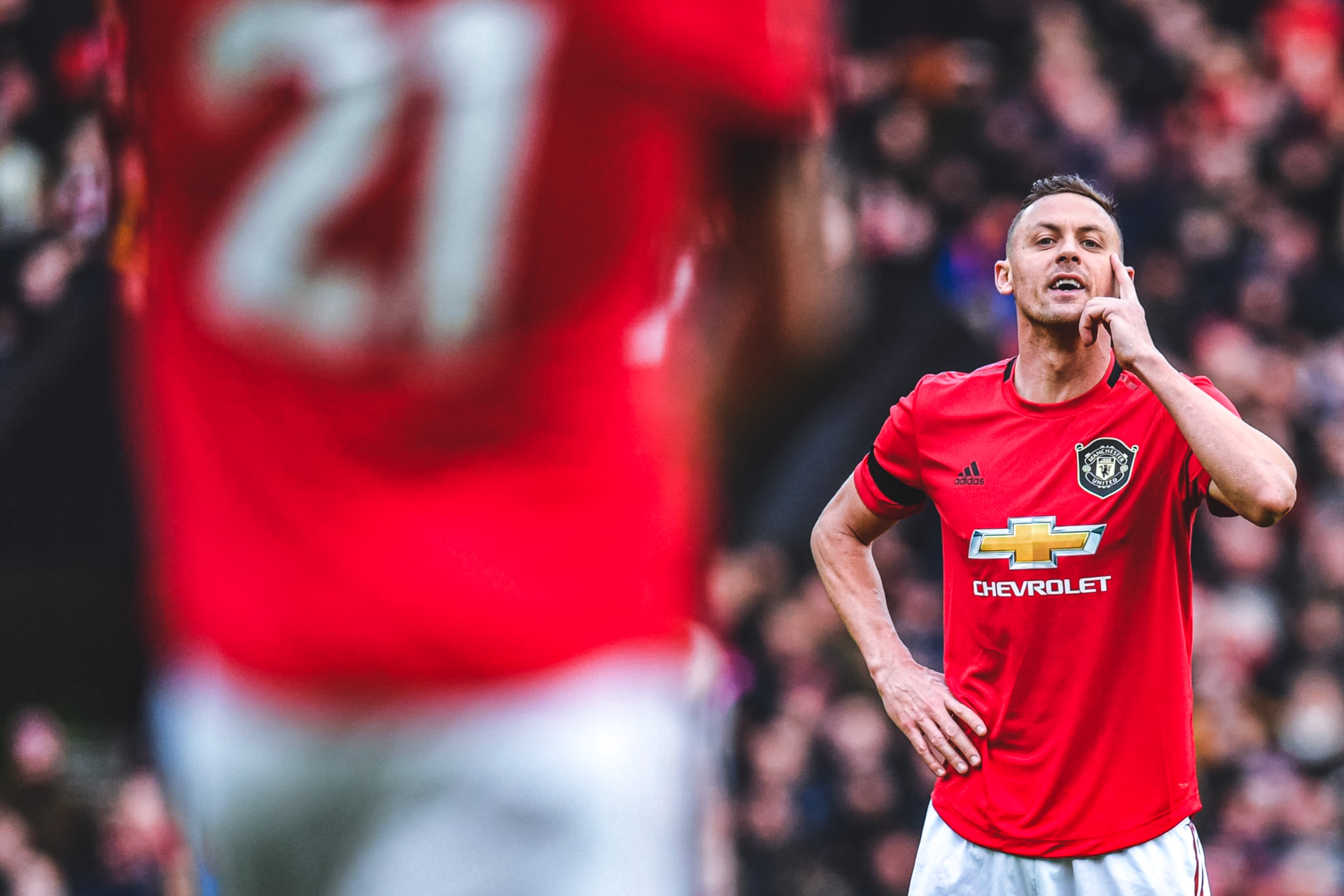 曼联队客场击败瓦特福德,取得胜利 曼联队客场击败瓦特福德,取得胜利