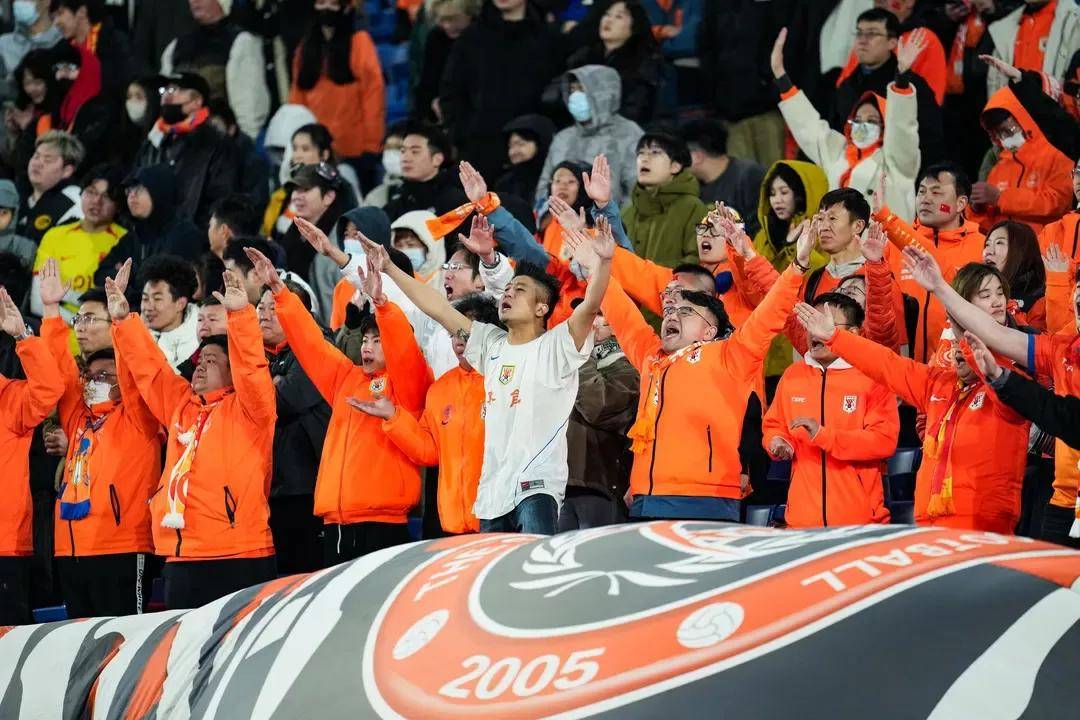 山东泰山备战关键比赛,全队团结的简单介绍 山东泰山备战关键比赛,全队团结的简单介绍