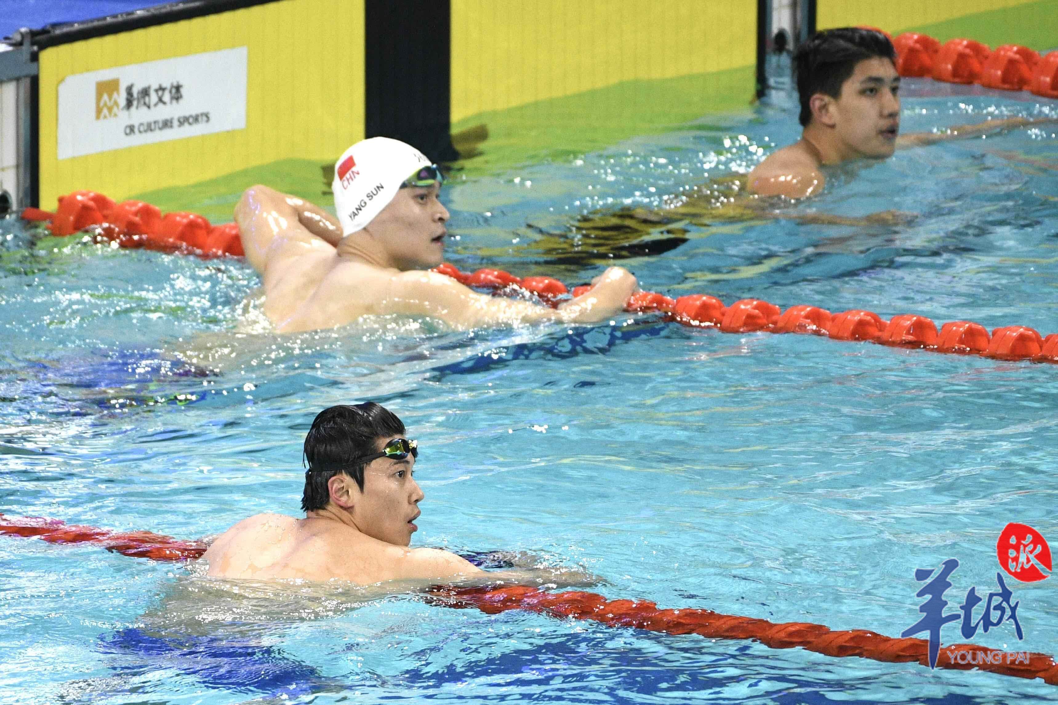 包含游泳赛后采访曝光，内幕引发热议的词条