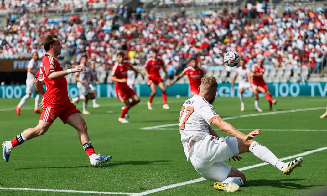 切尔西逆转希腊，萨内扛起全队