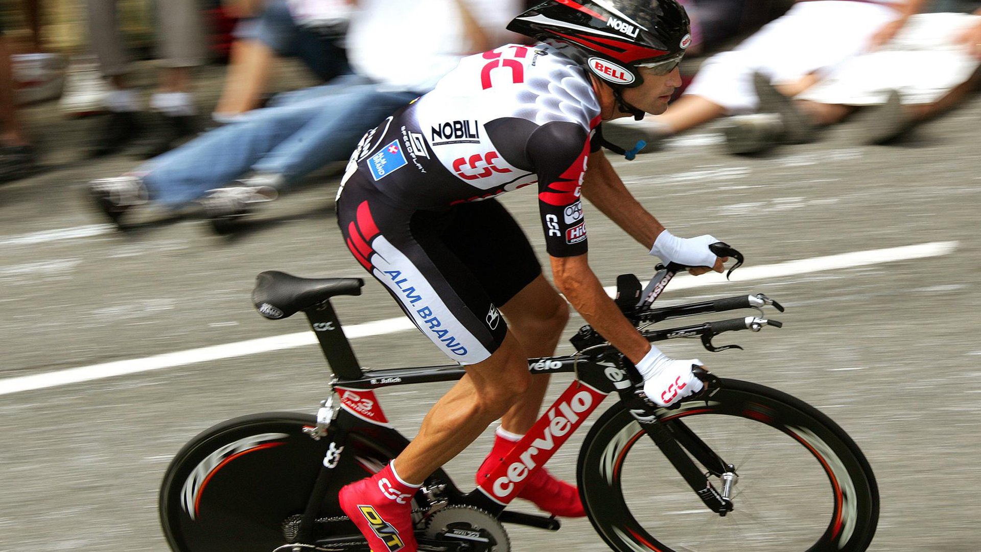 赛道与球场的双城记，当速度之心碰撞荣耀之魂